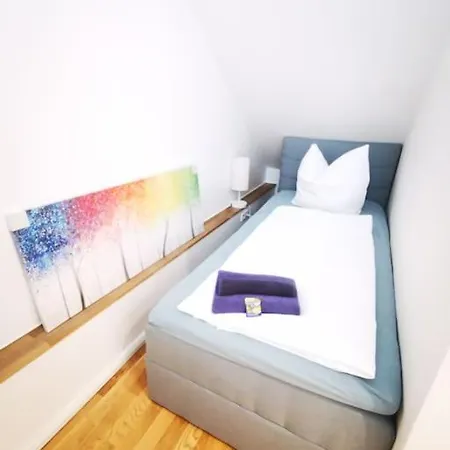 Inval By Rockchair L Superhost Status L 2 Bedrooms Boxspringbeds 2 Bathrooms In Center 