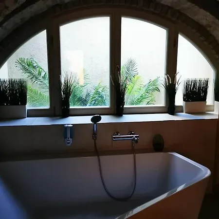 Inval By Rockchair L Superhost Status L 2 Bedrooms Boxspringbeds 2 Bathrooms In Center 