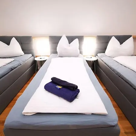 Inval By Rockchair L Superhost Status L 2 Bedrooms Boxspringbeds 2 Bathrooms In Center 