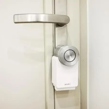 Inval By Rockchair L Superhost Status L 2 Bedrooms Boxspringbeds 2 Bathrooms In Center 