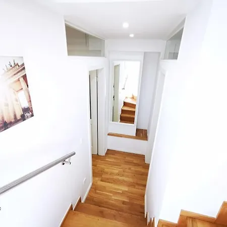 Inval By Rockchair L Superhost Status L 2 Bedrooms Boxspringbeds 2 Bathrooms In Center 