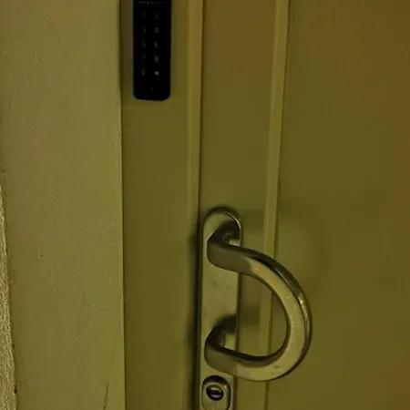 Inval By Rockchair L Superhost Status L 2 Bedrooms Boxspringbeds 2 Bathrooms In Center 