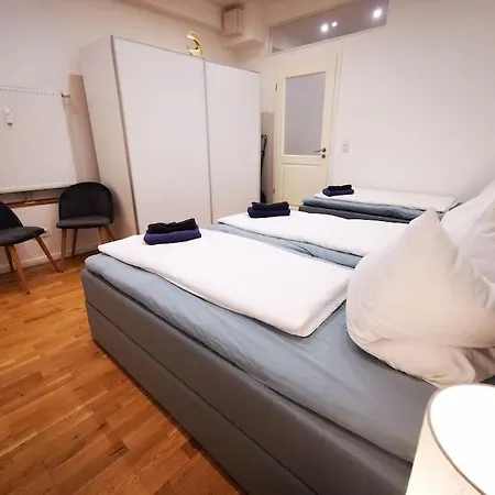 Inval By Rockchair L Superhost Status L 2 Bedrooms Boxspringbeds 2 Bathrooms In Center 