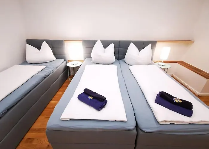 Inval By Rockchair L Superhost Status L 2 Bedrooms Boxspringbeds 2 Bathrooms In Center 