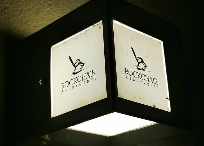 Inval By Rockchair L Superhost Status L 2 Bedrooms Boxspringbeds 2 Bathrooms In Center 