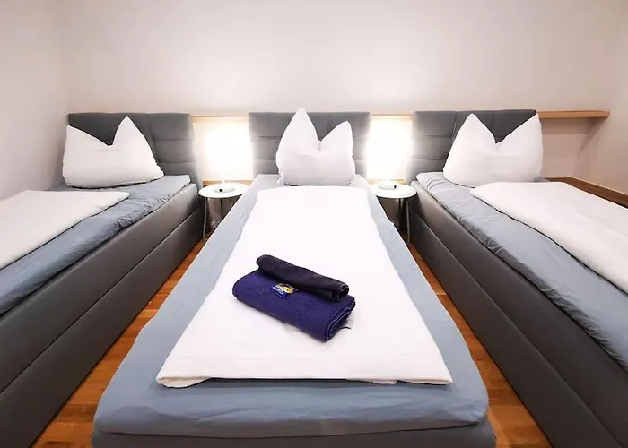 Inval By Rockchair L Superhost Status L 2 Bedrooms Boxspringbeds 2 Bathrooms In Center 