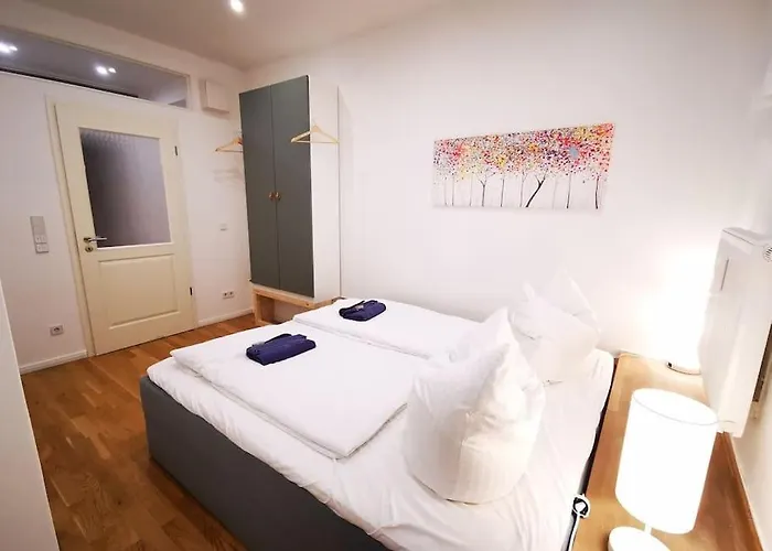 Inval By Rockchair L Superhost Status L 2 Bedrooms Boxspringbeds 2 Bathrooms In Center 