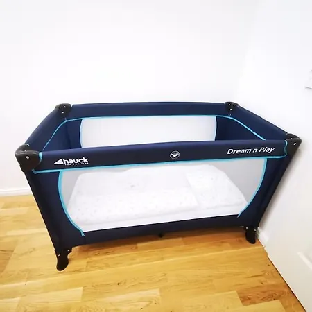 Inval By Rockchair L Superhost Status L 2 Bedrooms Boxspringbeds 2 Bathrooms In Center 