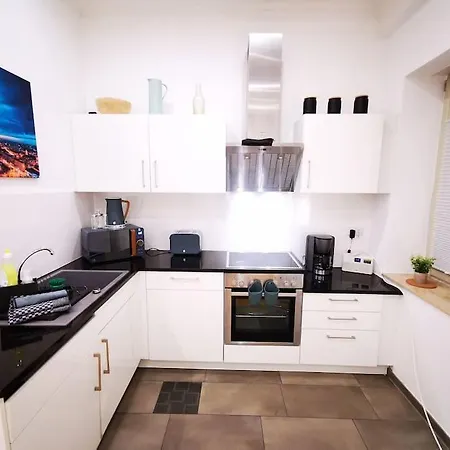 Inval By Rockchair L Superhost Status L 2 Bedrooms Boxspringbeds 2 Bathrooms In Center 