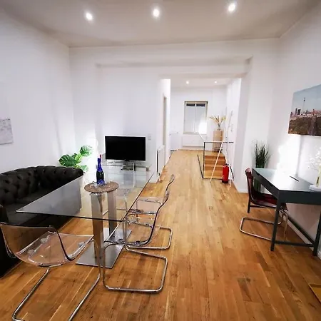 아파트 Inval By Rockchair L Superhost Status L 2 Bedrooms Boxspringbeds 2 Bathrooms In Center 