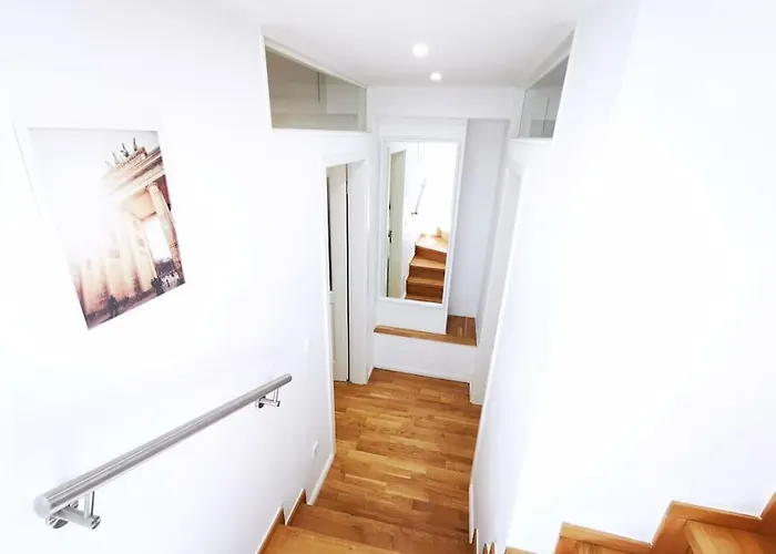 Inval By Rockchair L Superhost Status L 2 Bedrooms Boxspringbeds 2 Bathrooms In Center 