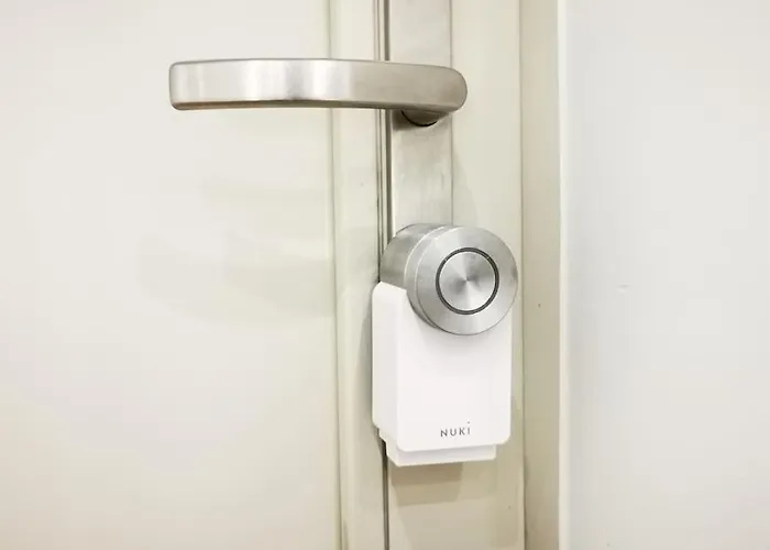 Inval By Rockchair L Superhost Status L 2 Bedrooms Boxspringbeds 2 Bathrooms In Center 