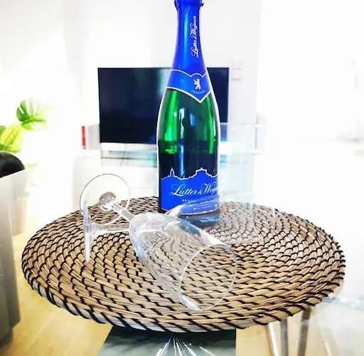 Inval By Rockchair L Superhost Status L 2 Bedrooms Boxspringbeds 2 Bathrooms In Center 